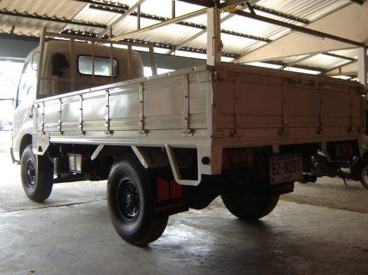 HINO DUTRO 4ล้อ เครื่อง100แรงม้า ปี47 รถห้าง ไมล์น้อย