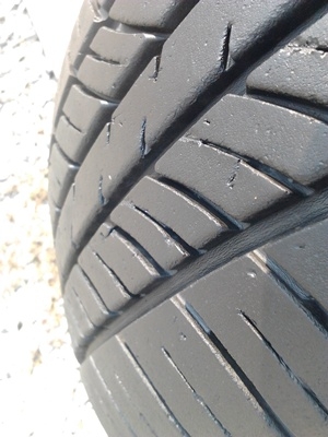 ขายยาง175/65/14 ปี 0810 THUNDERER MACH 1 ชุด  ราคา :  2,500.00  บาท