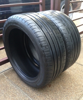 ยางคู่ Bridgesstone 225 45 17 ปลายปี13 ดอกเยอะ ยางคู่ Bridgesstone 225 45 17 ปลายปี13 ดอกเยอะ