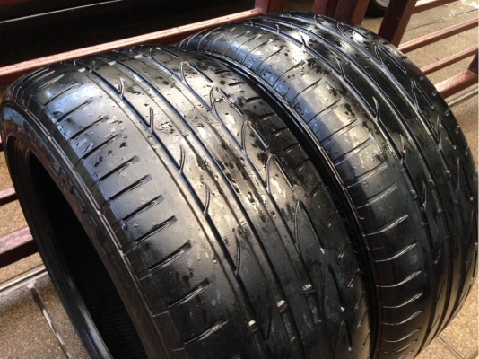 ยางคู่ Bridstone S001 245 45 19 กลางปี13 ดอกเยอะ ยางคู่ Bridstone S001 245 45 19 กลางปี13 ดอกเยอะ