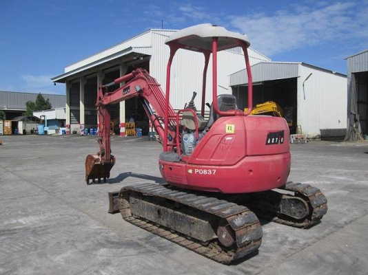 รถขุดเล็ก KOBELCO SK40SR-2 นำเข้าจากประเทศญี่ปุ่นแท้ รถขุดเล็ก KOBELCO SK40SR-2 นำเข้าจากประเทศญี่ปุ่นแท้