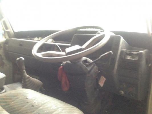 รถหกล้อ FC2W5 HINO 5.5 เมตร ใช้งานได้ รถหกล้อ FC2W5 HINO 5.5 เมตร ใช้งานได้