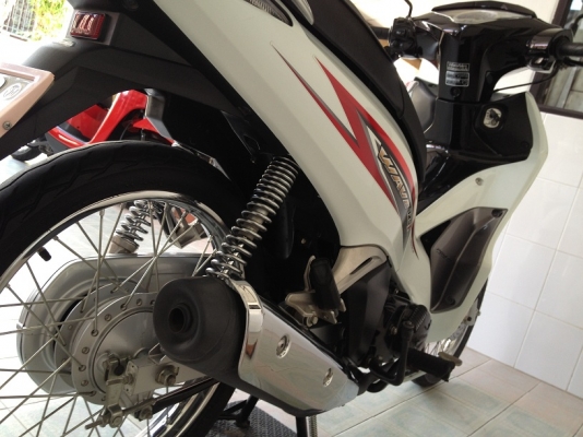 Wave125i โฉมล่าสุด ลายใหม่ สต๊าดมือ วิ่ง6000 ปี57 (ของแถม 4 รายการ)