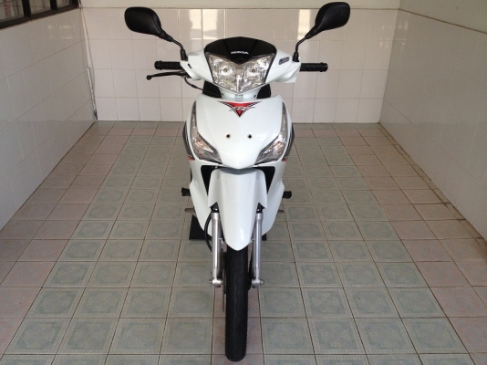 Wave125i โฉมล่าสุด ลายใหม่ สต๊าดมือ วิ่ง6000 ปี57 (ของแถม 4 รายการ)