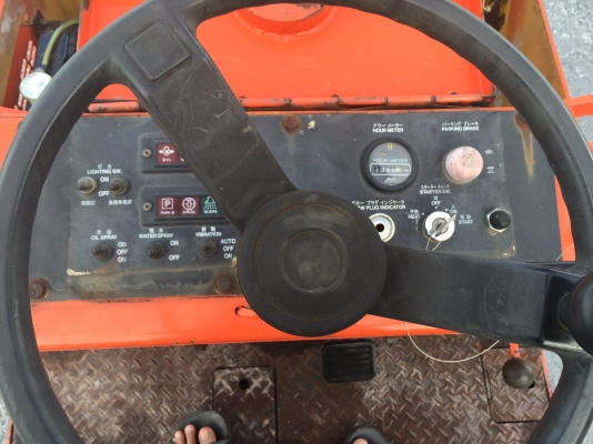 ขายรถบดBomagรุ่นB110Acมือสองญี่ปุ่นหน้าเหล็กหลังยาง2.5ตัน