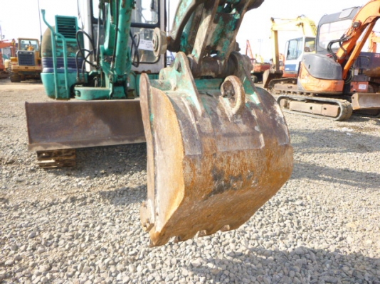 PC30R-8 แทรคเหล็ก หัวเก๋ง ไลน์หัวเจาะ