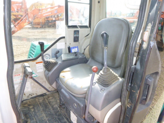 PC30R-8 แทรคเหล็ก หัวเก๋ง ไลน์หัวเจาะ