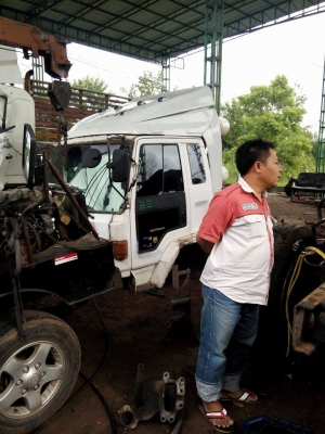 ขายหัวรถบรรทุก isuzu rocky พร้อม มวก สปรอยเลอร์ และ บังโครหลังเดิม ตามภาพ ต่อรองได้