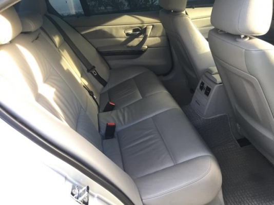 sell bmw e90  ปี06 รถสวย ราคาไม่แพง