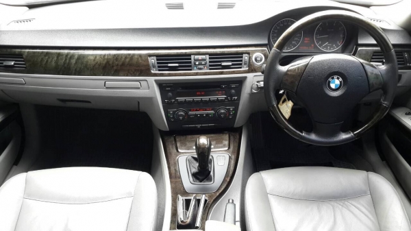 sell bmw e90  ปี06 รถสวย ราคาไม่แพง