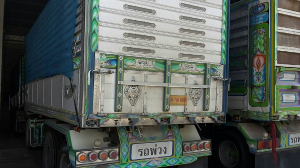 ขายดาวน์รถพ่วง 22 ล้อ แท่.ลูก กระบะเนียมคอกเกษตรดั้ม HINO 380 ปี.56 รถสวย ราคา.1200000 สนใจลองคุยกันได้ครับ