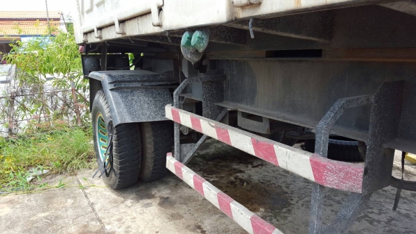 หางดั้มสองเพลา