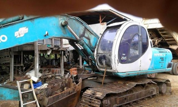 ขายรถแบคโค KOBELCO SK200-5 เครื่องเดิม ปั้มเดิม เอวแน่น ไฟฟ้าเต็ม เอกสารใบซื้อขาย สนใจโทร 090-8588220คุณนะ 093-3258446คุณบิว ID:narong498 หรือเข้าดูสินค้าอื่นๆได้ที่ www.truck.in.th/498 หรือเพจFacebook ณรงค์ ซื้อขายรถมือสอง (เว็บไซต์ส่วนตัว) หรือFacebook