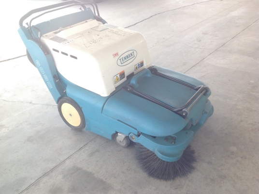 ขายรถกวาดถนนดูดฝุ่นได้มือสองญี่ปุ่นสภาพดีพร้อมใช้งาน