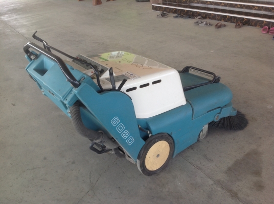 ขายรถกวาดถนนดูดฝุ่นได้มือสองญี่ปุ่นสภาพดีพร้อมใช้งาน