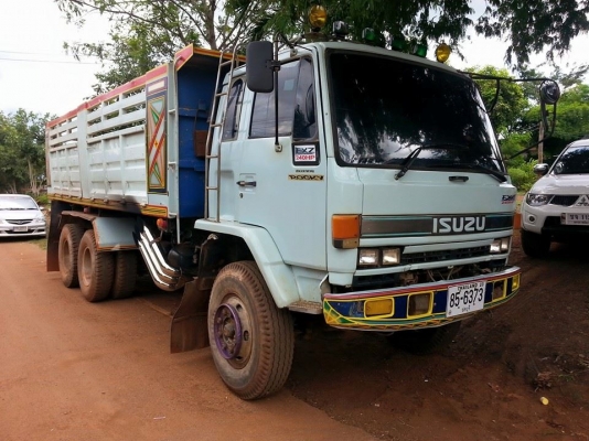 ขายดั้ม2เพลา ร็อกกี้220เทอร์โบอินเตอร์ พ.เพาเวอร์ เบรกทิฟฟี่ ภายในสวย แอร์เย็น เครื่องดีแคชซีสวย ยางดี สภาพพร้อมใช้งาน เอกสารพร้อมโอน สนใจโทร 090-8588220คุณนะ 093-3258446คุณบิว ID:narong498 หรือเข้าดูสินค้าอื่นๆได้ที่ www.truck.in.th/498 หรือเพจFacebook ณ