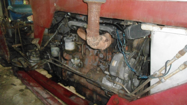 ขายครับรถไถแม็คซี สวยๆเดิมๆ พร้อมใช้ใช้งานใด้ดี เครื่องดีครับ