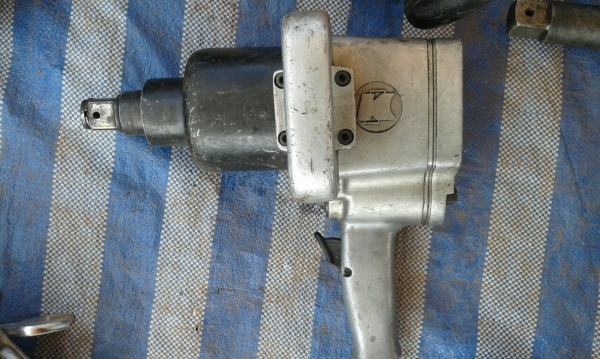 บ็อกลมแกนสั้น 1 นิ้วสภาพเดิมๆครับลมแรงครับแกนสั้น ขนาด 1 นิ้วครับตัวใหญ่ครับพร้อมใช้งานครับไม่รั่วครับ ราคานี้คุ้มมากครับ บ็อกลมแกนสั้น 1 นิ้วสภาพเดิมๆครับลมแรงครับแกนสั้น ขนาด 1 นิ้วครับตัวใหญ่ครับพร้อมใช้งานครับไม่รั่วครับ ราคานี้คุ้มมากครับ