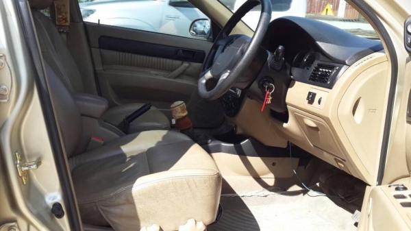 ขาย Chevrolet Optra ปี 47 สีบรอนซ์ทอง ติดแก็ส lpg ราคา 135,000 บาท +++++++++