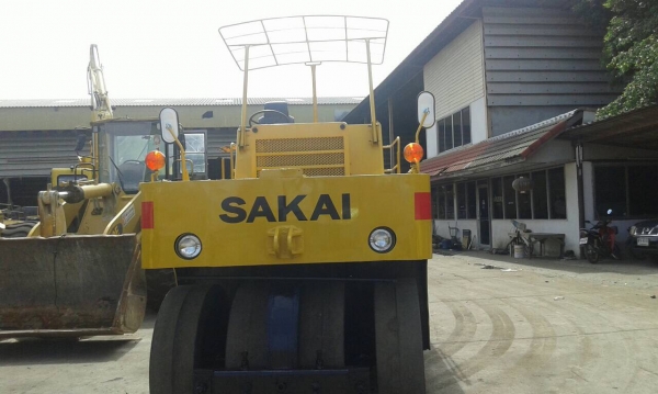 ขายด่วนรถบดล้อยาง9ล้อ SAKAI TS150 ยางใหม่ พร้อมใช้งาน เล่มทะเบียน