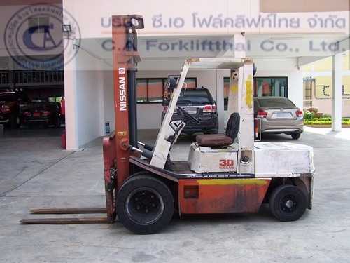 ขาย รถโฟล์คลิฟท์ NISSAN รุ่น EGH02A30U