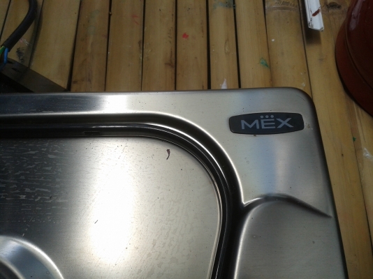 เตาแก๊สไฟฟ้า และเครื่องดูดควัน ยี่ห้อ MEX เตาแก๊สไฟฟ้า และเครื่องดูดควัน ยี่ห้อ MEX