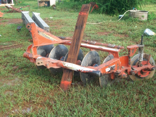 ขายผาน 5X22 ตราช้างใส่รถไถ 34ถึง36แรง 22000ครับ