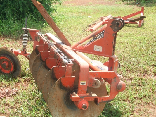 ขายผาน 5X22 ตราช้างใส่รถไถ 34ถึง36แรง 22000ครับ