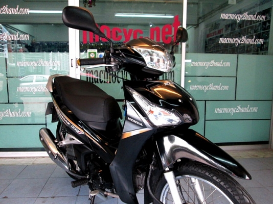 wave 125 i สีดำ อมตะสีนิยม ( สต๊าทมือ ) รถเดือน ธันวาคม ปี 57 ไมล์ 5 พันโล ยางหน้าหลังใหม่ แถม 3 รายการ 37900
