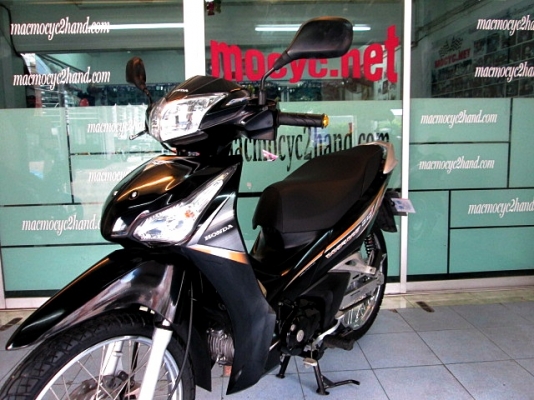 wave 125 i สีดำ อมตะสีนิยม ( สต๊าทมือ ) รถเดือน ธันวาคม ปี 57 ไมล์ 5 พันโล ยางหน้าหลังใหม่ แถม 3 รายการ 37900