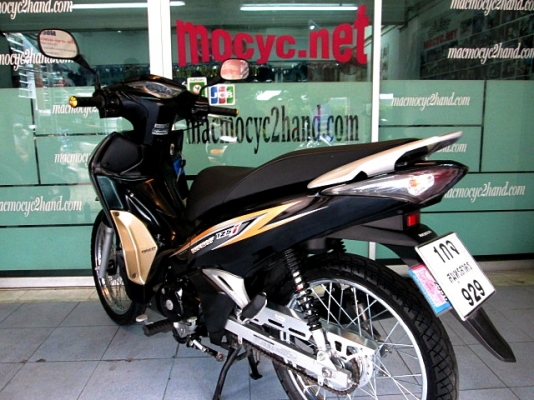 wave 125 i สีดำ อมตะสีนิยม ( สต๊าทมือ ) รถเดือน ธันวาคม ปี 57 ไมล์ 5 พันโล ยางหน้าหลังใหม่ แถม 3 รายการ 37900