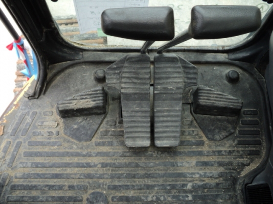 PC30-7E # 28163 7991ชั่วโมง รถปี1995  เก่าญี่ปุ่น