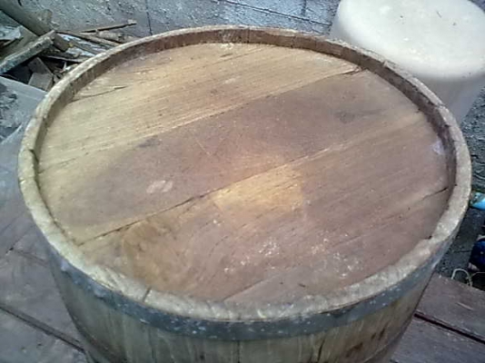 ขายถังข้าวไม้สัก20ล.มีตราครุฑ ขายถังข้าวไม้สัก20ล.มีตราครุฑ