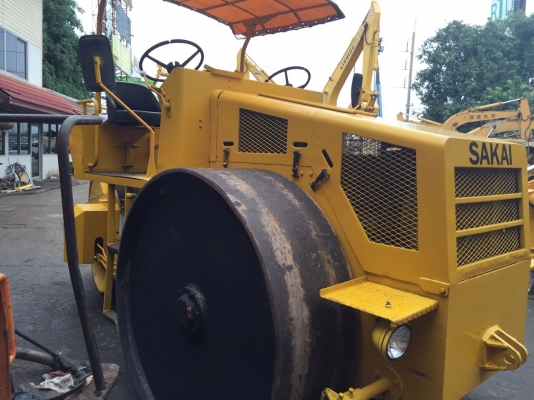 ขายด่วนรถบด3ล้อเหล็ก SAKAI R2 พร้อมใช้งาน เล่มทะเบียน ขายด่วนรถบด3ล้อเหล็ก SAKAI R2 พร้อมใช้งาน เล่มทะเบียน