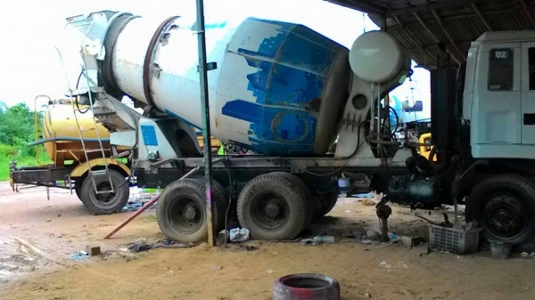 ขายรถโม่ปูน7คิว สภาพพร้อมใช้งาน เอกสารพร้อมโอน มี2คัน สนใจโทร 090-8588220คุณนะ 093-3258446คุณบิว ID:narong498 หรือเข้าดูสินค้าอื่นๆได้ที่ www.truck.in.th/498 หรือเพจFacebook ณรงค์ ซื้อขายรถมือสอง (เว็บไซต์ส่วนตัว) หรือFacebook ตลาดรถมือสอง คุณนะ