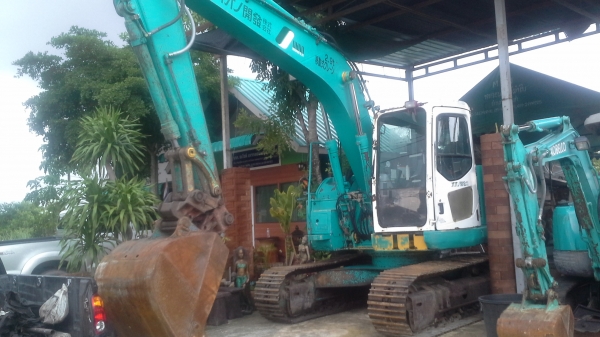 ขายรถแบคโฮ    KOMATSU  PC  138 US-2EO    เก่านอกรถพร้อมใช้งาน ปั้นนิ้ว คอลโทรสั้น ปั้นแรง  เครื่องดี เองแน่น แทรกสวยเต็ม มีไปพ์ปิ้ง  มีเอกสารแจ้งจำหนว่ยพร้อมราคาไม่แพงค่ะ