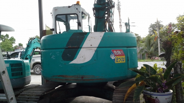 ขายรถแบคโฮ    KOMATSU  PC  138 US-2EO    เก่านอกรถพร้อมใช้งาน ปั้นนิ้ว คอลโทรสั้น ปั้นแรง  เครื่องดี เองแน่น แทรกสวยเต็ม มีไปพ์ปิ้ง  มีเอกสารแจ้งจำหนว่ยพร้อมราคาไม่แพงค่ะ