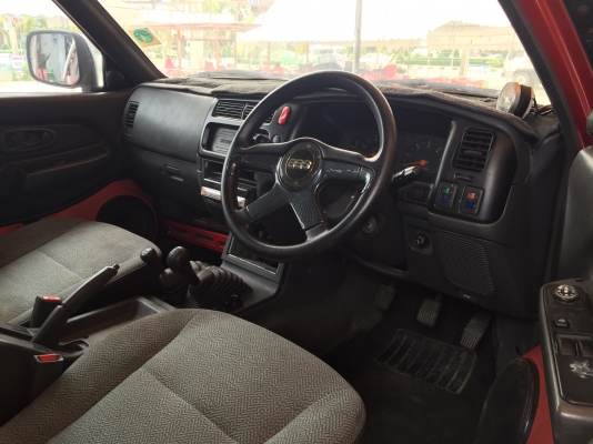 ขายรถคนรักธรรมชาติพร้อมลุยทั้งครอบครัว ขายรถคนรักธรรมชาติพร้อมลุยทั้งครอบครัว