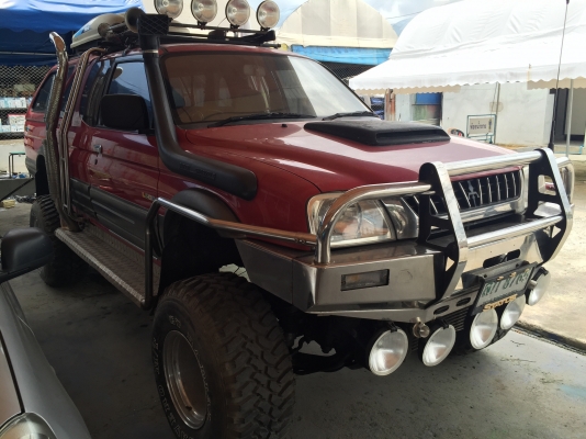 ขายรถคนรักธรรมชาติพร้อมลุยทั้งครอบครัว ขายรถคนรักธรรมชาติพร้อมลุยทั้งครอบครัว