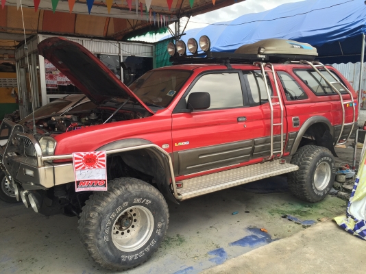 ขายรถคนรักธรรมชาติพร้อมลุยทั้งครอบครัว