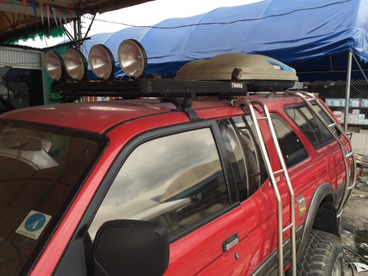 ขายรถคนรักธรรมชาติพร้อมลุยทั้งครอบครัว ขายรถคนรักธรรมชาติพร้อมลุยทั้งครอบครัว