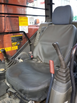 Hitachi ZX135US เก่าญี่ปุ่น ไม่เคยใช้งานในไทย สภาพดี พร้อมใช้งาน