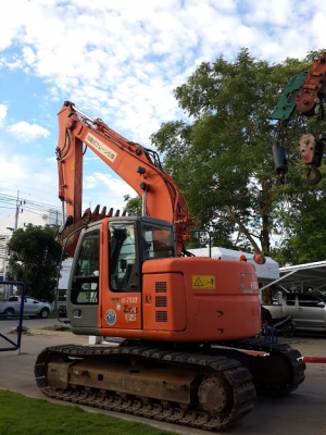 Hitachi ZX135US เก่าญี่ปุ่น ไม่เคยใช้งานในไทย สภาพดี พร้อมใช้งาน