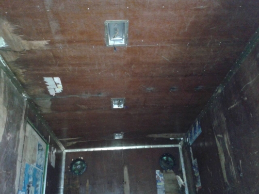 HINO FB ตู้แห้งนะครับ ตู้ยาว 4.20 เมตร กว้าง 2.27 เมตร มัดจำแล้วครับ10000 บาท ขอบคุณครับ