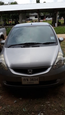 ขายรถเก๋ง  HONDA JAZZ    AUTO