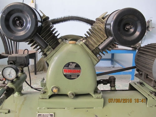 ขายปั๊มลมSWAN ไต้หวันขนาด3แรง2สูบ สวยๆพร้อมใช้