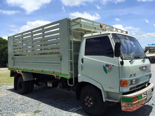 ขาย 6 ล้อดั้ม FC  ยาว 5 เมตร สภาพรถสวย พร้อมใช้งาน มีแอร์ เครื่องดี ครัชซีดี ช่วงล่าง F