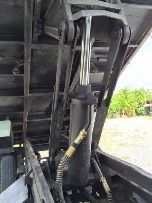 ขาย 6 ล้อดั้ม FC  ยาว 5 เมตร สภาพรถสวย พร้อมใช้งาน มีแอร์ เครื่องดี ครัชซีดี ช่วงล่าง F