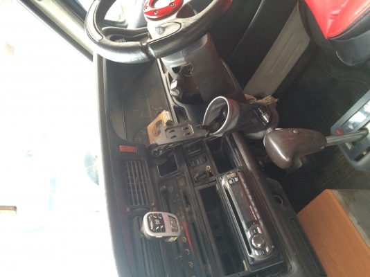 ขายรถตู้หัวจรวจปี93 พร้อมใช้งาน 68,000 บาท