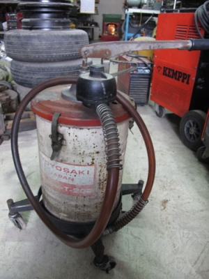 ขายถังน้ำมันมือโยกเติมน้ำมันพร้อมรถเข็น